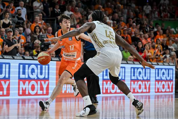 在中场调度 在中场调度